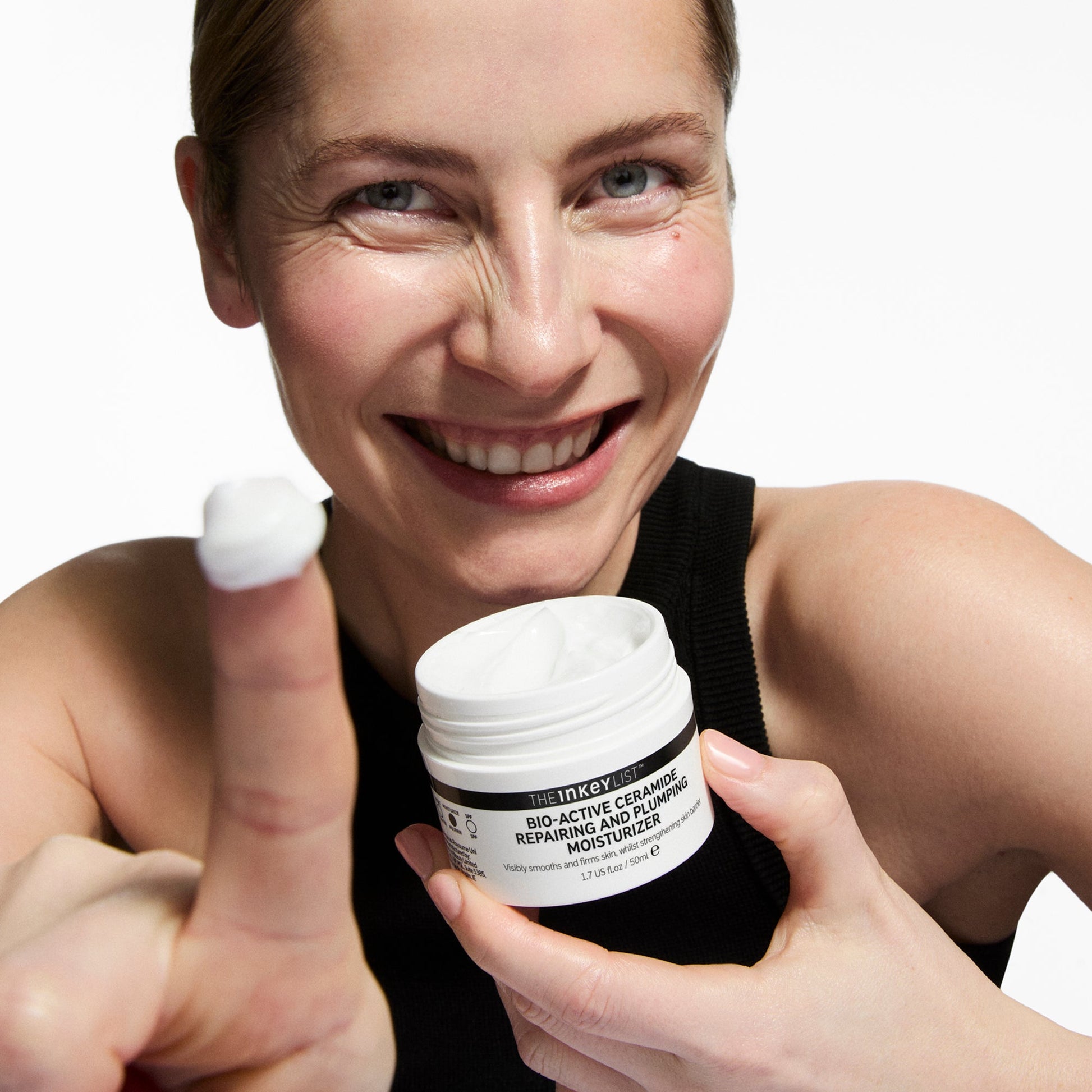 bio-active-ceramide-moisturizer-e7 Bio-Active_Model_2000x2000_7b381857-d412-4a9c-beec-0c29b7cc157b.jpg